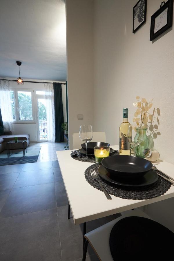 Apartment Green Poreč Exteriör bild